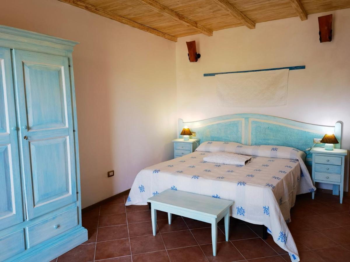 Tresnuraghes La Corte Degli Ulivi - Albergo Rurale מראה חיצוני תמונה