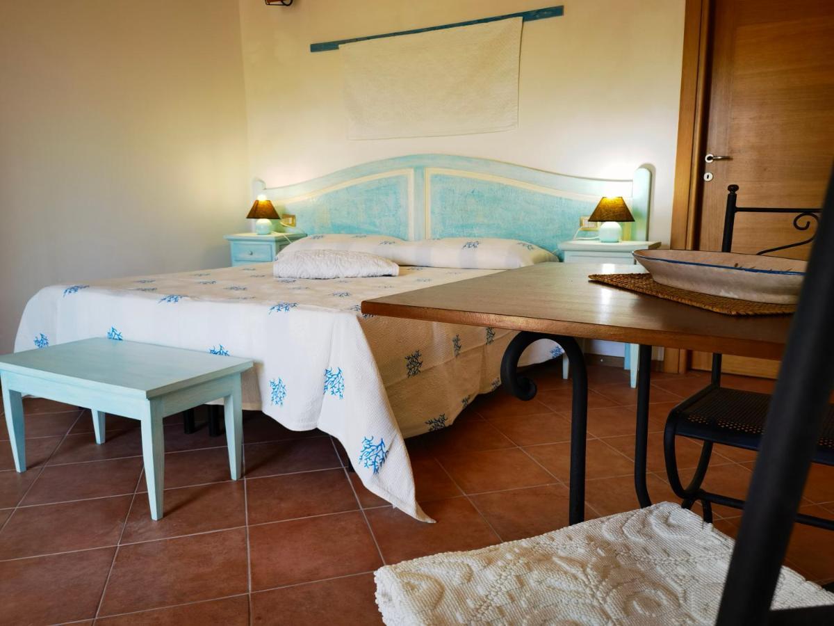 Tresnuraghes La Corte Degli Ulivi - Albergo Rurale מראה חיצוני תמונה