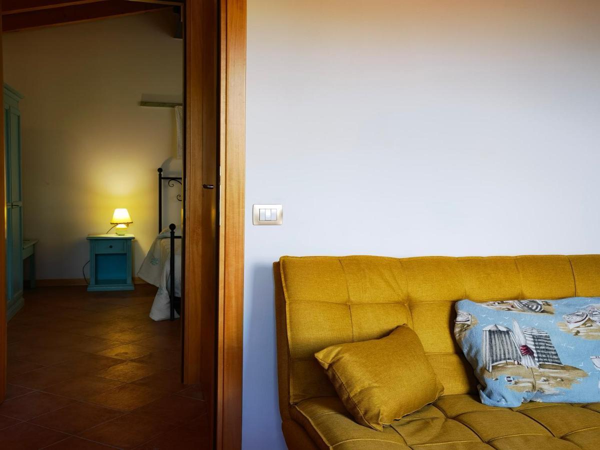 Tresnuraghes La Corte Degli Ulivi - Albergo Rurale מראה חיצוני תמונה