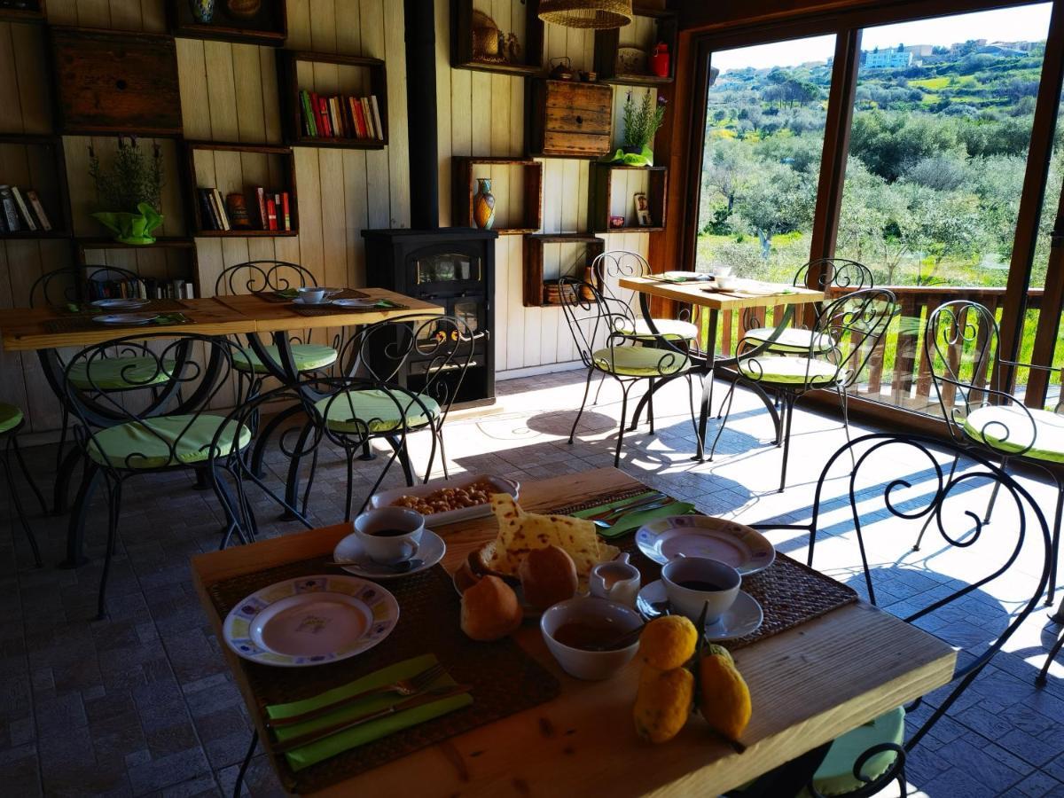Tresnuraghes La Corte Degli Ulivi - Albergo Rurale מראה חיצוני תמונה