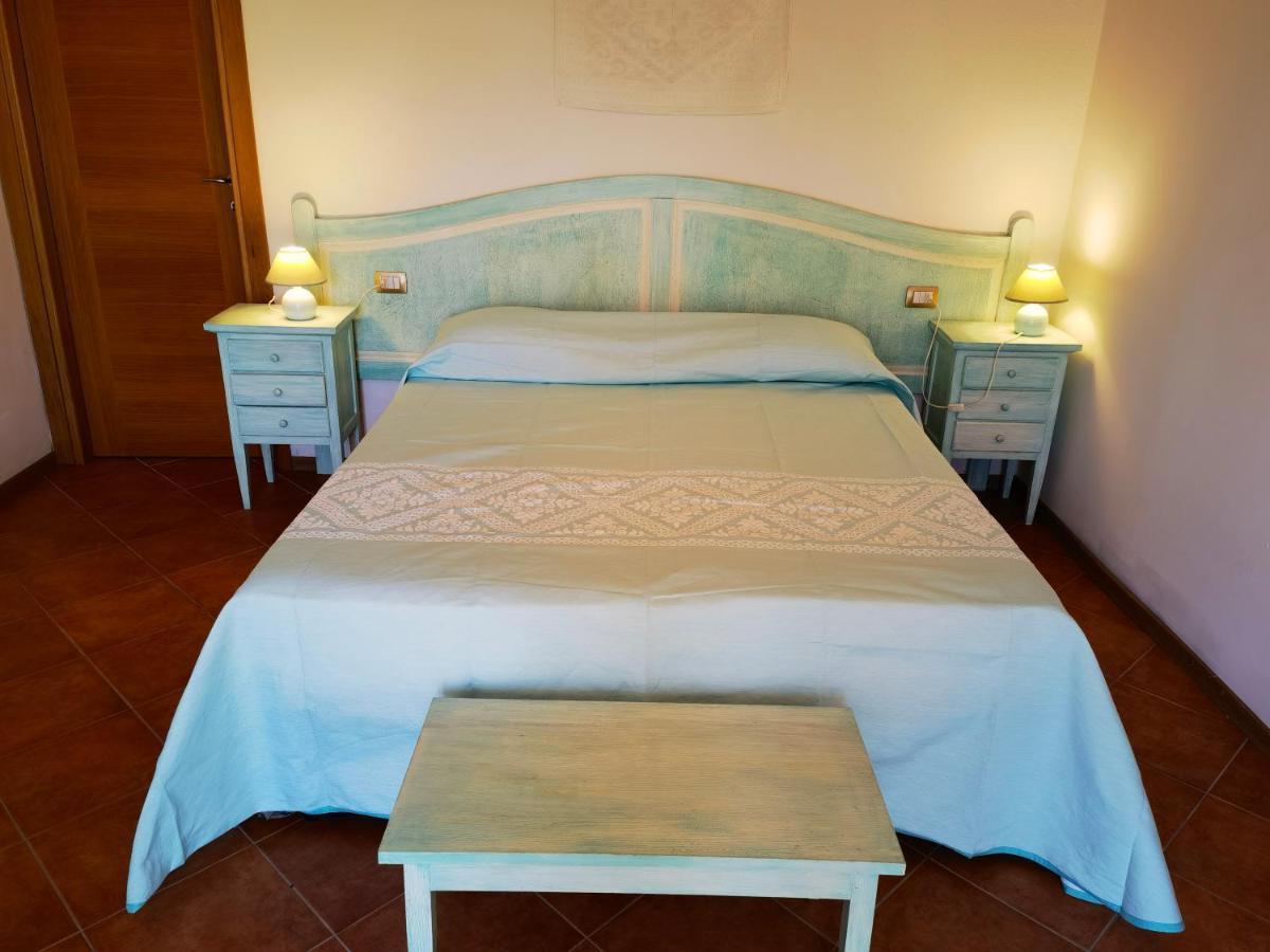 Tresnuraghes La Corte Degli Ulivi - Albergo Rurale מראה חיצוני תמונה